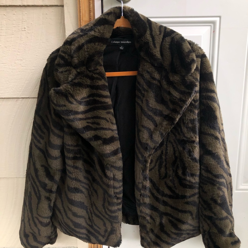 SUPER SOFT Faux Fur Cropped Jacket Vegan Zebra Print